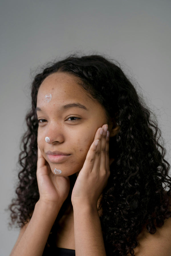 Routine peau mixte : les 4 soins essentiels pour une peau équilibrée